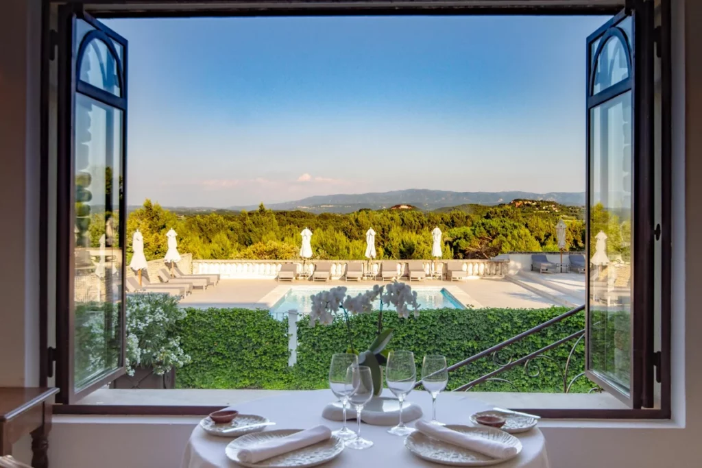 le-phebus-restaurant-la-table-1